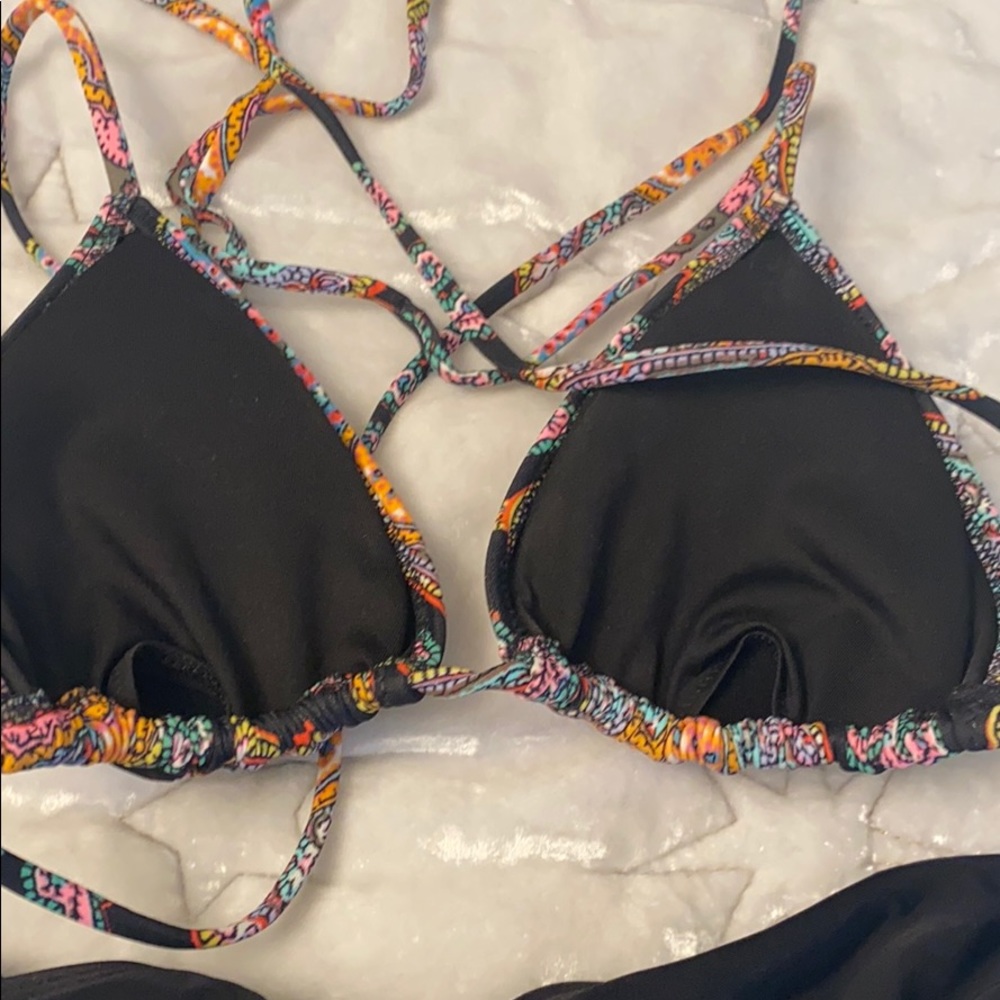Bikini - size small top and medium bottoms! EUC! - Picture 6 of 6